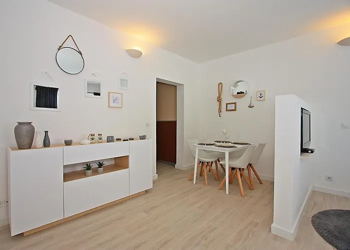 With Parking Space - Brac - 20155 Appartement Sutivan