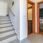 With Parking Space - Brac - 20155 Appartement *