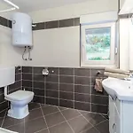 Appartement With Parking Space - Brac - 20155 Sutivan