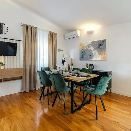 With A Parking Space Sutivan, Brac - 20155 Apartamento *