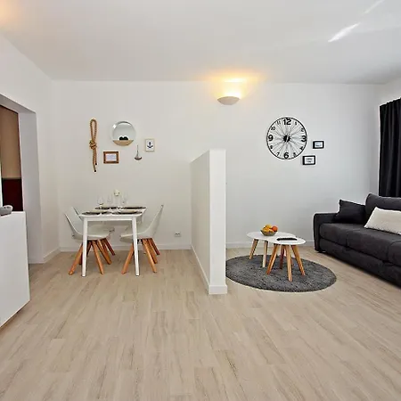 With A Parking Space Sutivan, Brac - 20155 Apartamento Sutivan