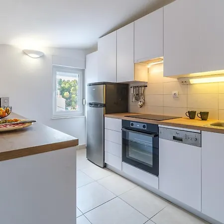 With Parking Space Sutivan, Brac - 20155 * Sutivan