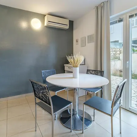 With Parking Space Sutivan, Brac - 20155