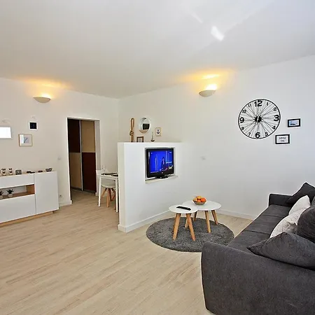 With Parking Space Sutivan, Brac - 20155 Sutivan