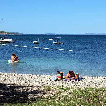 With Parking Space Sutivan, Brac - 20155 Appartamento *