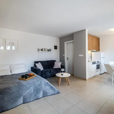 With Parking Space - Brac - 20155 Daire